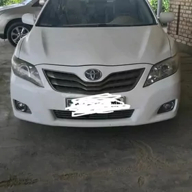 Toyota Camry 2010