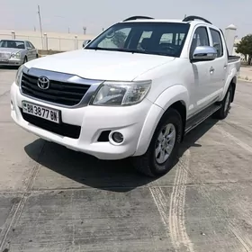 Toyota Hilux 2012