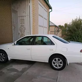Toyota Camry 1998