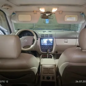 Mercedes-Benz ML350 2002