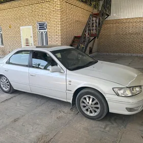Toyota Camry 2001