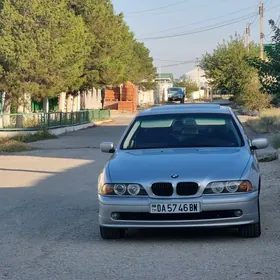 BMW E39 2003