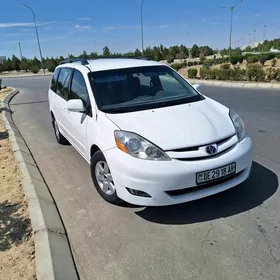 Toyota Sienna 2008