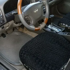 Infiniti I30 2001