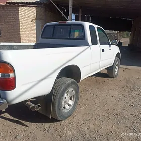 Toyota Tacoma 2000