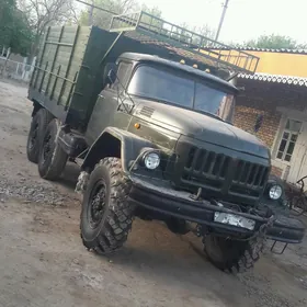 Ural 4320 1985