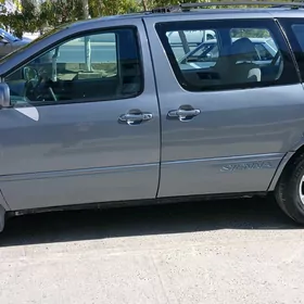 Toyota Sienna 2000