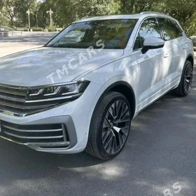 wolsvagen tuareg  2023. diska