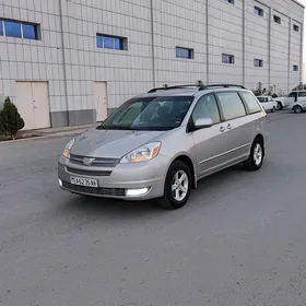 Toyota Sienna 2004