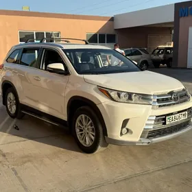 Toyota Highlander 2017