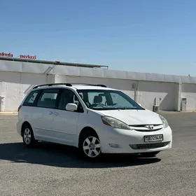 Toyota Sienna 2005