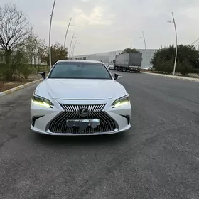 Lexus ES 350 2020
