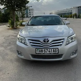 Toyota Camry 2010