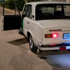Lada 2104 1980