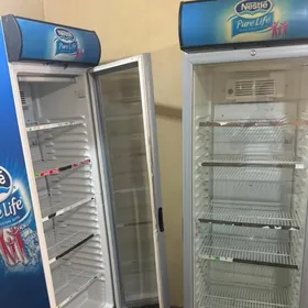 Витрина холодильник
