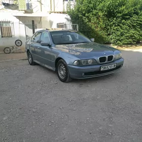 BMW E39 2003