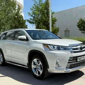 Toyota Highlander 2019