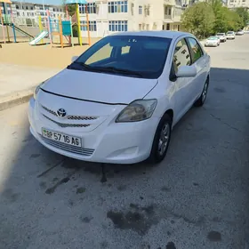 Toyota Yaris 2008