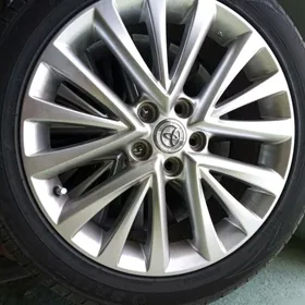 18 lik awiryon  lexus  diska