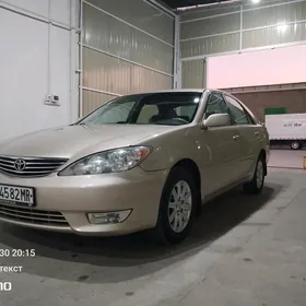 Toyota Camry 2005