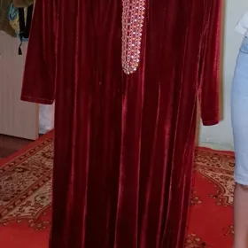платья