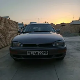 Toyota Camry 1992