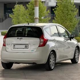 Nissan Versa 2013