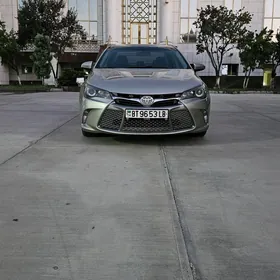 Toyota Camry 2017