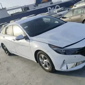 Hyundai Elantra 2021