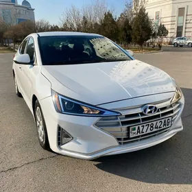 Hyundai Elantra 2019