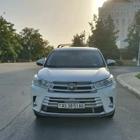 Toyota Highlander 2018