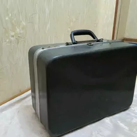 Чемодан