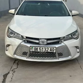 Toyota Camry 2017