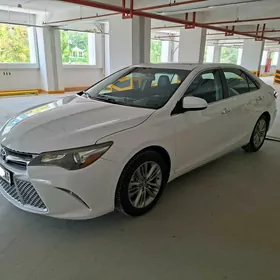 Toyota Camry 2017