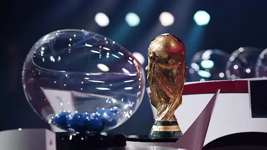 Futbol boýunça DÇ-2026-nyň bije çekişigi dünýäniň iň uly şar şekilli zalynda geçer