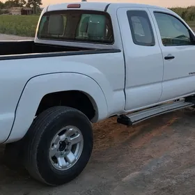 Toyota Tacoma 2010