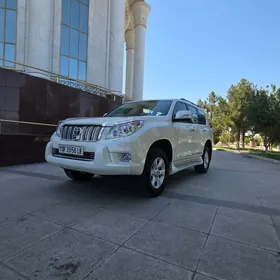 Toyota Land Cruiser Prado 2011