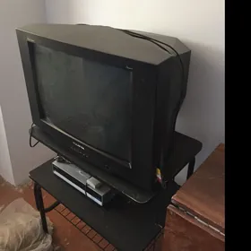 2 телевизора