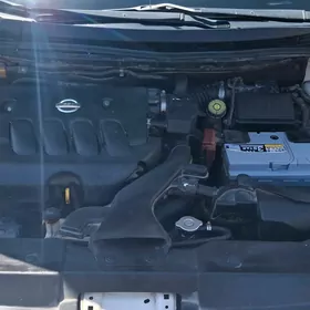 Nissan Versa 2012