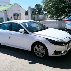 Hyundai Elantra 2021