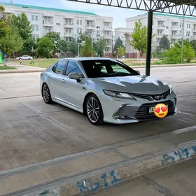 Toyota Camry 2020