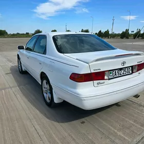 Toyota Camry 2000