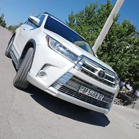 Toyota Highlander 2016