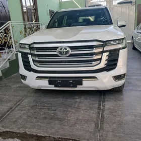 Toyota Land Cruiser 2025