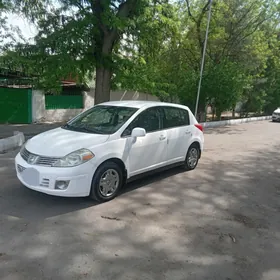 Nissan Versa 2009