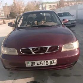 Daewoo Nubira 1997