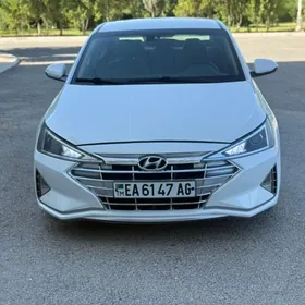 Hyundai Elantra 2019