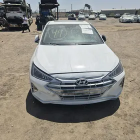 Hyundai Elantra 2020