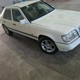 Mercedes-Benz 300E 1991