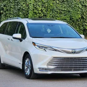 Toyota Sienna 2021